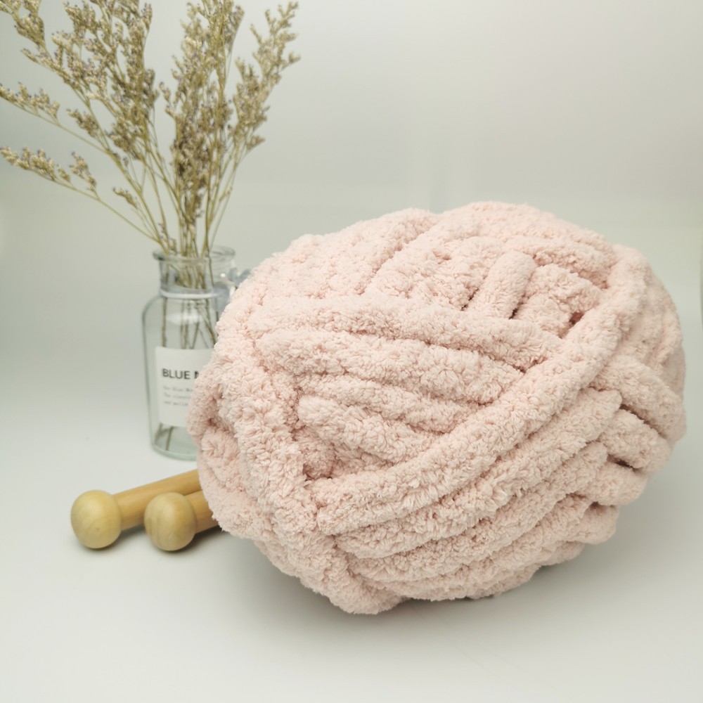 High Quality Blanket Cushion 1/0.14NM Chunky Chenille Yarn Nicely  for Hand Knitting