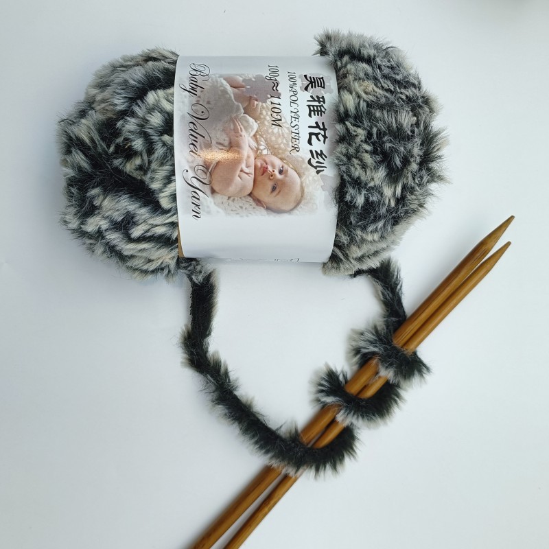 100% Polyester Fur Pompoms New Batton Style Faux Fur Yarn Angora Yarns for Baby Friendly