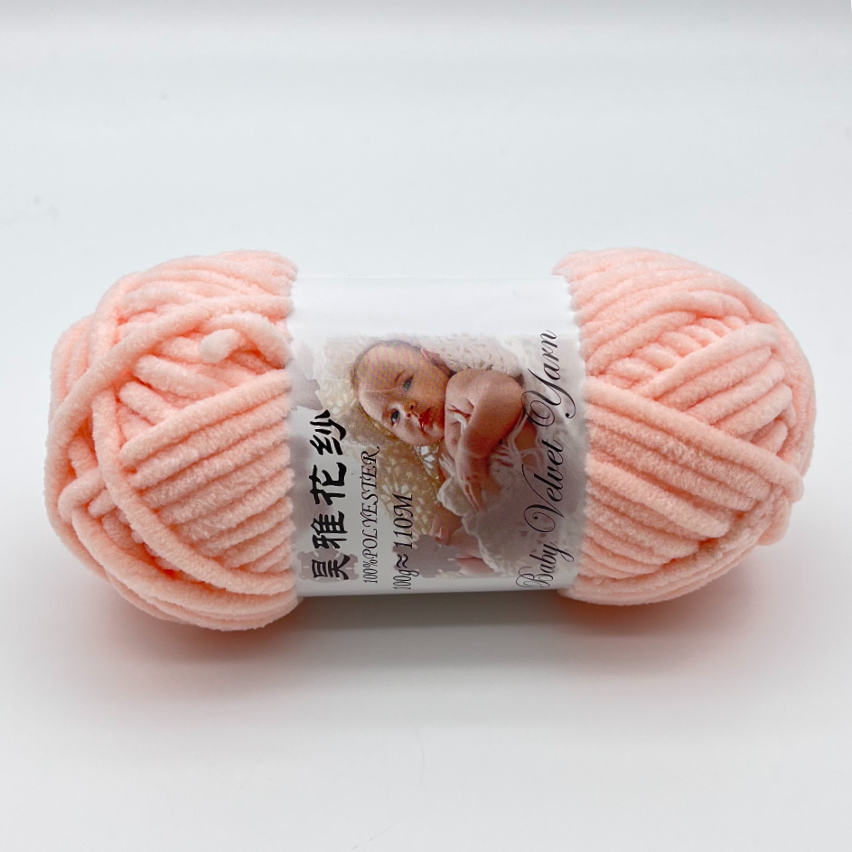 Good Texture 1/1.1NM Velvet Yarn Premium Quality Velvet Yarn - Ideal for Soft Blankets and Hand Knitting